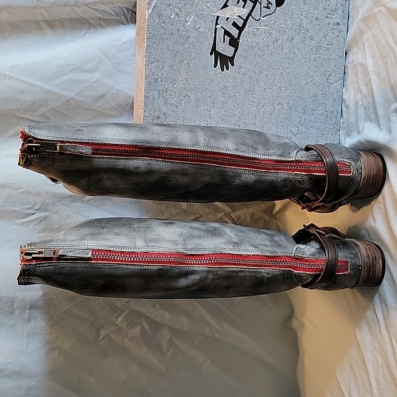 Women's FREEBIRD size 12 boots - Picture 3 of 11